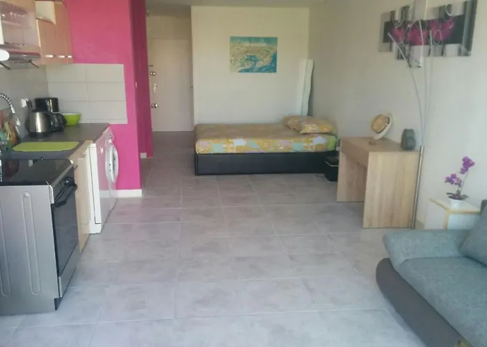 Naturiste Cap D\'Agde Heliopolis C 77